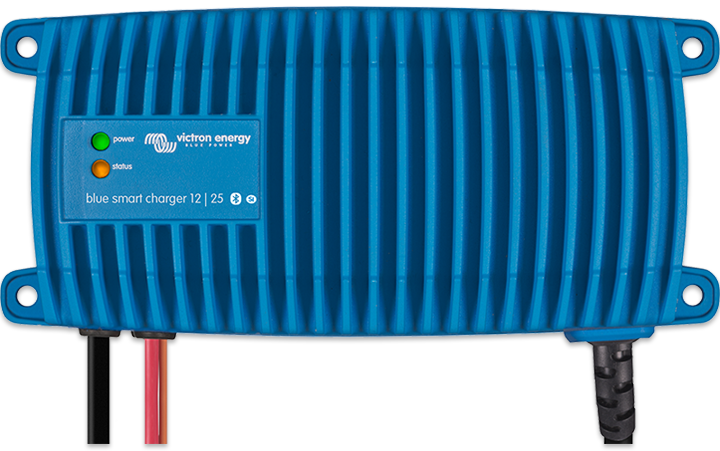 Blue Smart IP67 Charger 12/7(1) 230V CEE 7/7